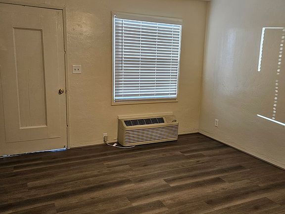 2nd image of 134-140 N Santa Ana Ave #138