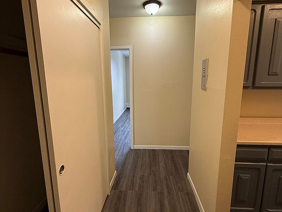 3rd image of 377 Stanley St