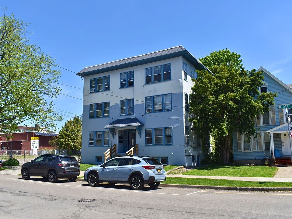 1st image of 86 Oak St