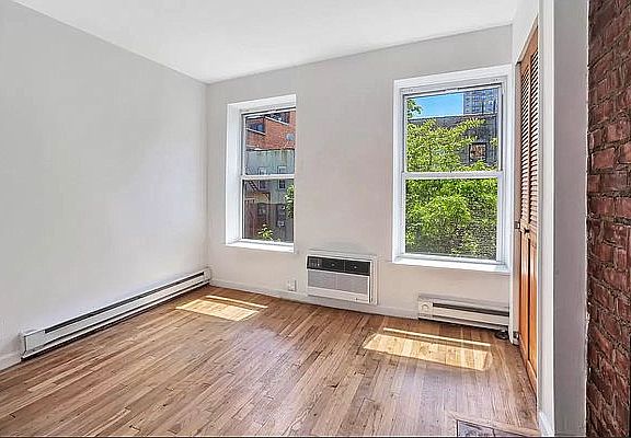 2nd image of 318 E 77th St APT 2A