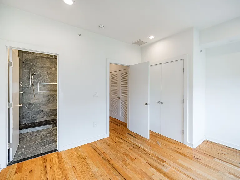1642 N Marshall Street — Photo 14