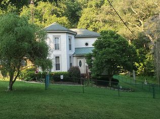 3005 Bay Rd SE, Carrollton, OH 44615