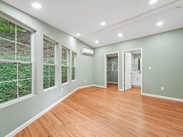 21567 Starrett Hill Dr — Photo 40