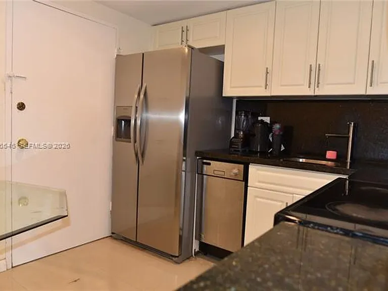 5555 Collins Avenue Cu #8K — Photo 31