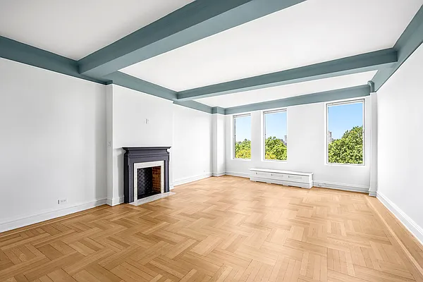 Sold by Compass | media 1