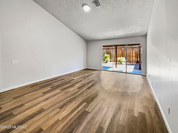 3rd image of 2930 W Talara Ln