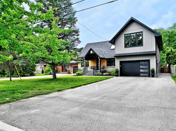 334 Stewart St, Newmarket, ON L3Y 3M6