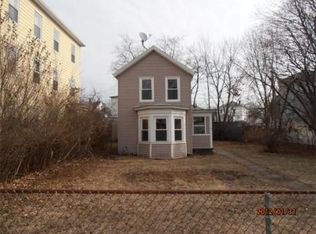 23 Camp St, Worcester, MA 01603