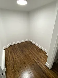 Rented by MOTION New York