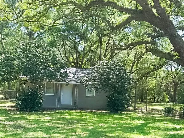 4208 Howell Tanner Chapel Rd, Lucedale, MS 39452