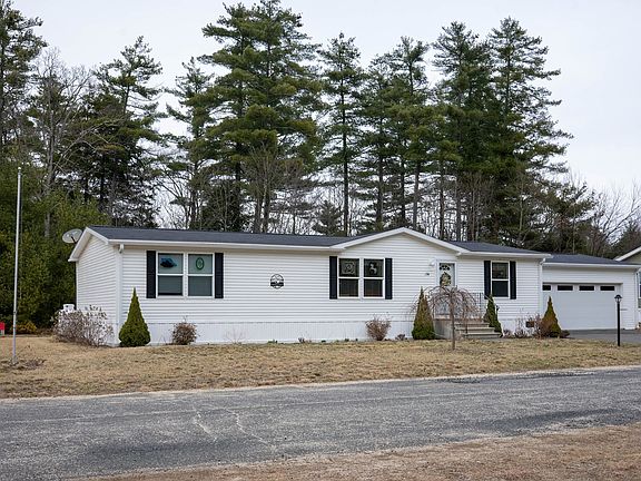 3rd image of 174 Robert Dr