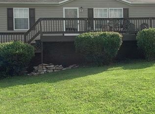 1449 Wolfe Ln, Mount Carmel, TN 37645