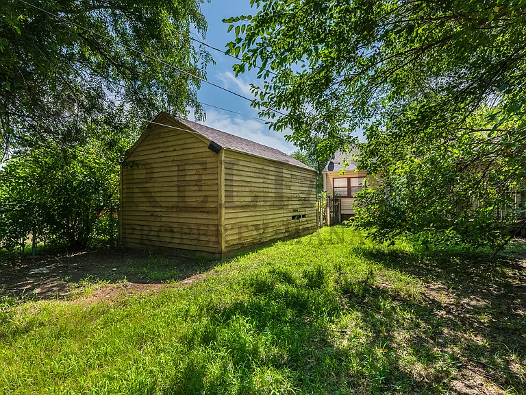 1555 N Northeast Pkwy — Photo 7