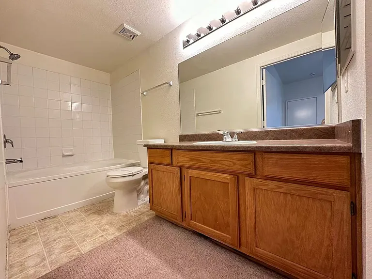 9620 W Russell Rd #1130 — Photo 7