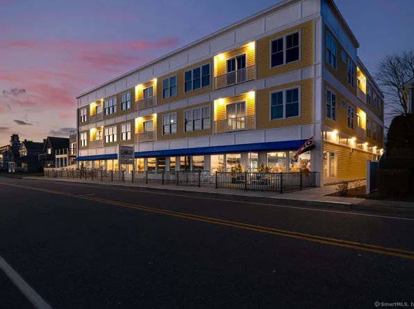 185 Main Street APT 301, East Lyme, CT 06357