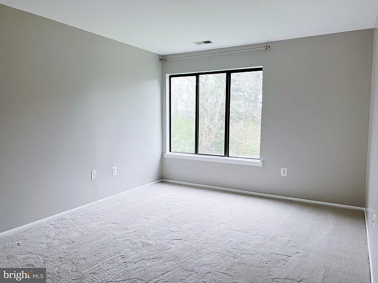 8141 Needwood Rd #102 — Photo 11