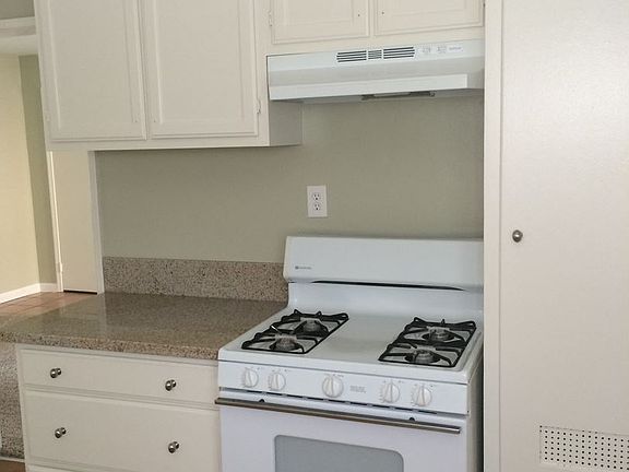 2nd image of 1134 W 166th St