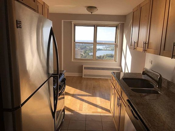 3rd image of 12333 83rd Ave APT 1808