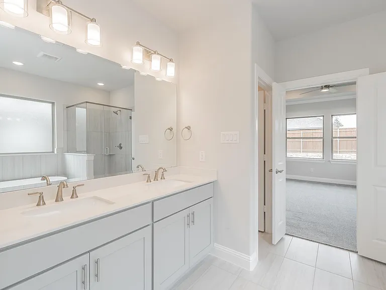 224 Gardenia Dr — Photo 36