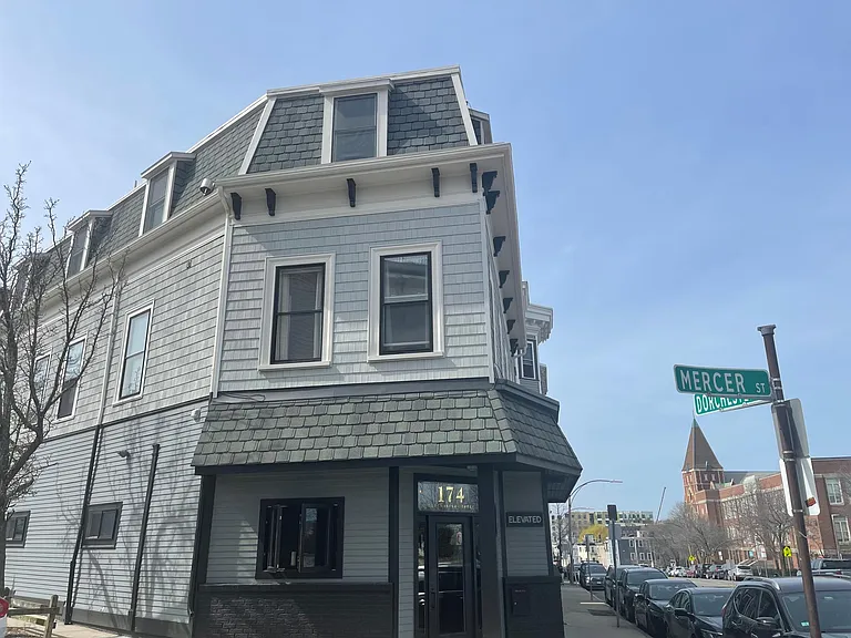 176 Dorchester St #2 — Photo 20