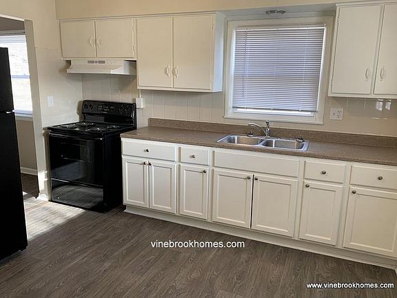 3rd image of 7829 W Grantosa Dr