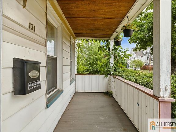 2nd image of 131 Jones Ave