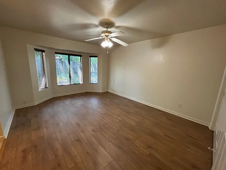 3190 Driftstone Dr — Photo 15