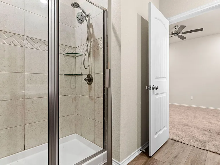 343 Green Valley Dr — Photo 8