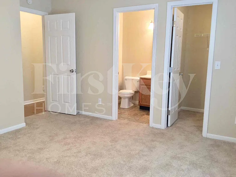 687 Bobolink Ct — Photo 15