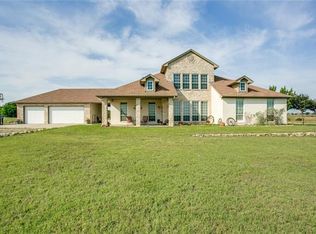 929 Chastien Ct, Saginaw, TX 76131