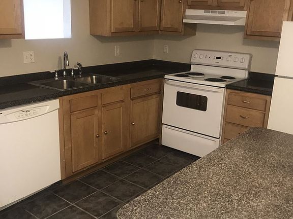 4th image of 7709 N Coronet Ct