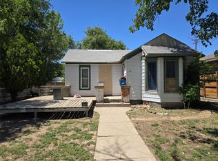 517 N 10th St, Garden City, KS 67846