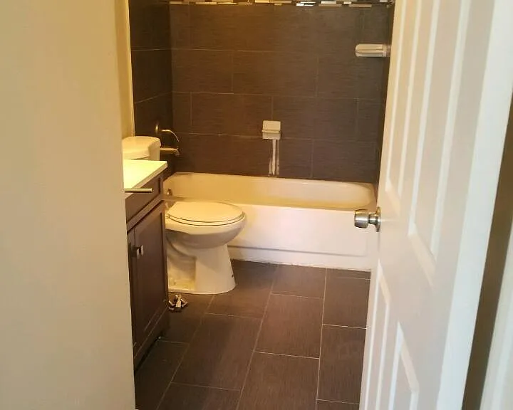 706 Executive Center Dr #23 — Photo 8