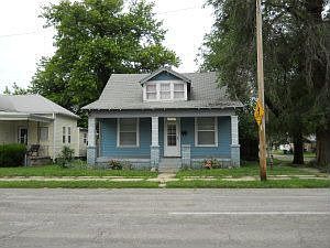 1st image of 1702 S 10th St