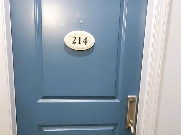 4th image of 155 E Broad St