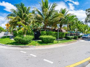 2040 SW 16th St, Miami, FL 33145