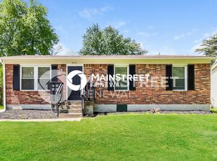 9712 Turnpike View Dr, Louisville, KY 40229