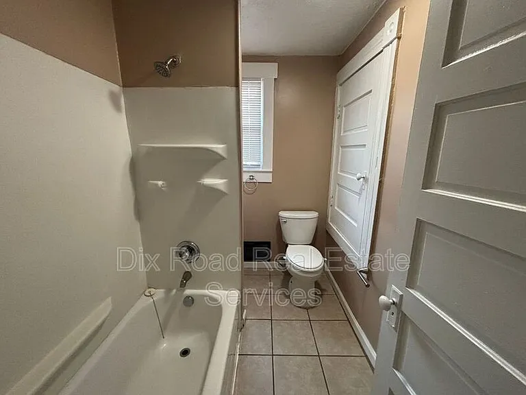 405 Moore St — Photo 21