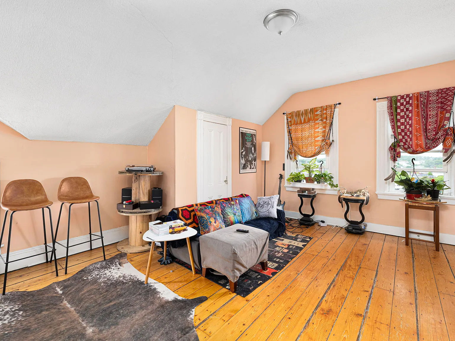 54 Barton St — Photo 3