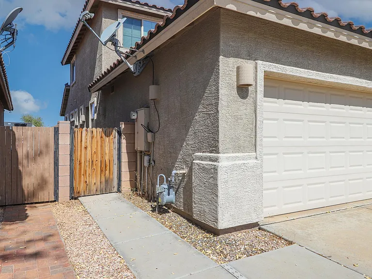 7444 S Salt Water Dr — Photo 3