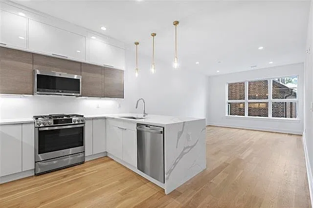 6025 Boulevard E — Photo 3