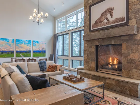 162 Pine Glades Dr, Jackson, WY 83001