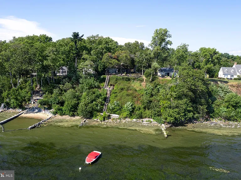 1348 Carpenters Point Rd — Photo 55