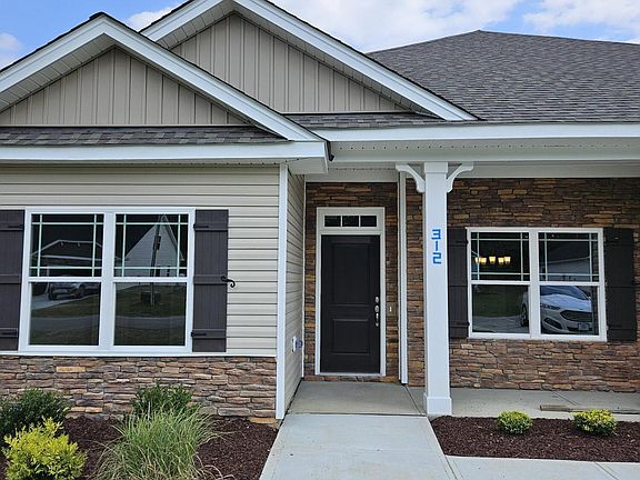 3rd image of 203 Bay Hill Drive