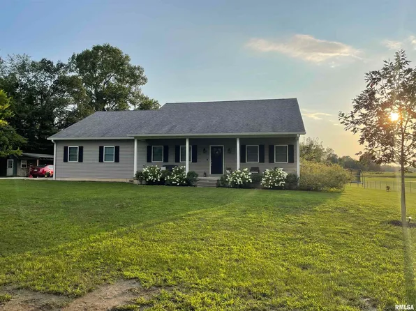 13657 Christmas Tree Rd, Johnston City, IL 62951