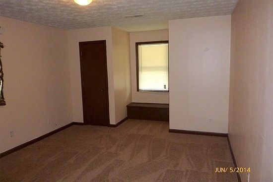 Master Bedroom/ with Bathroom