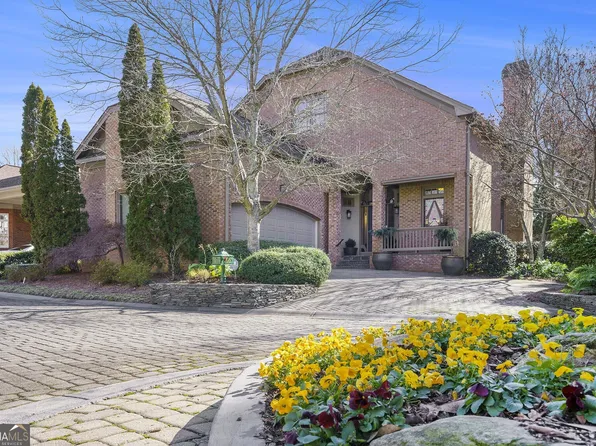 1013 Arbor Trce NE, Atlanta, GA 30319