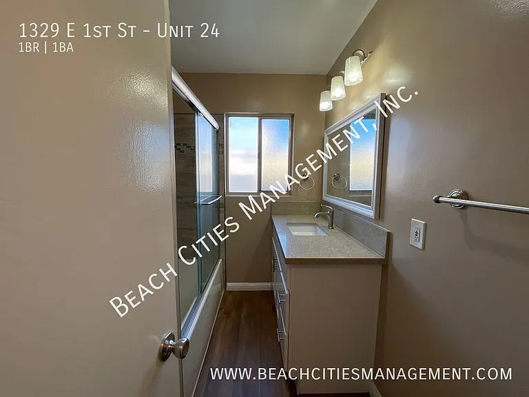1329 E 1st St #24 — Photo 19