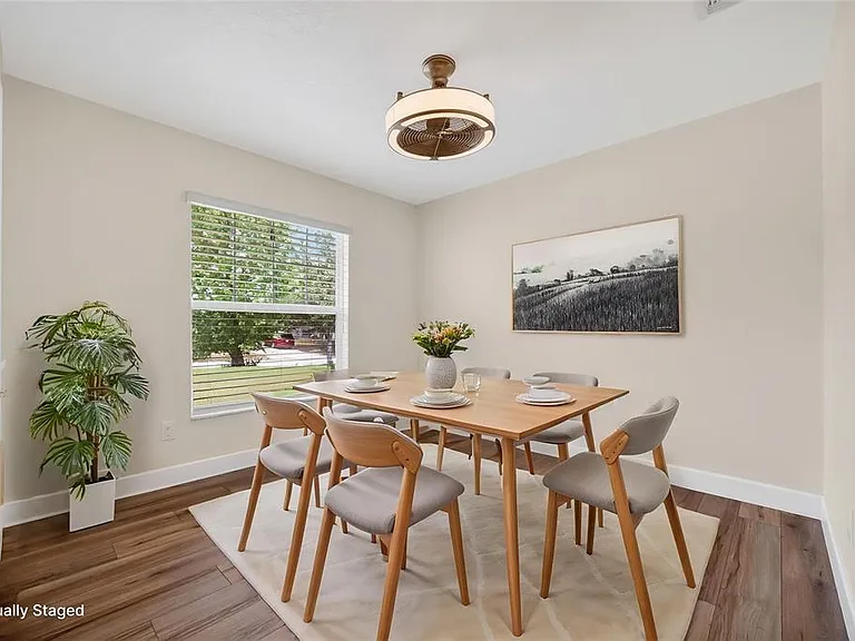 10748 Siena Dr — Photo 16