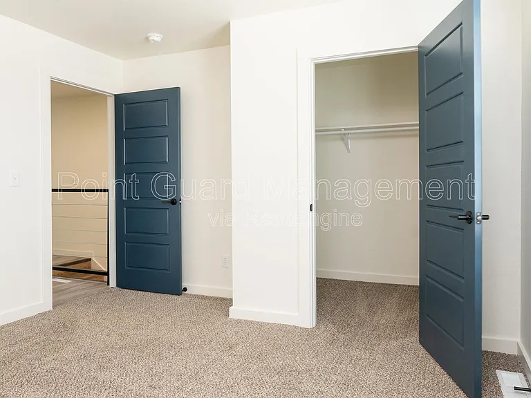 2885 N Oliver St — Photo 54